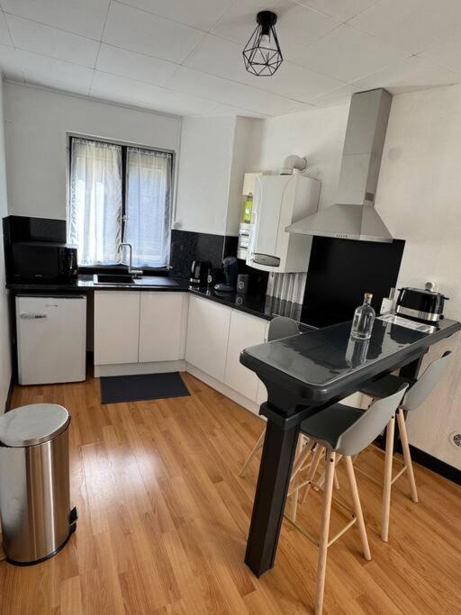 Luxury Room - Havre De Paix Avec Jacuzzi Prive Bar-le-Duc Exterior foto